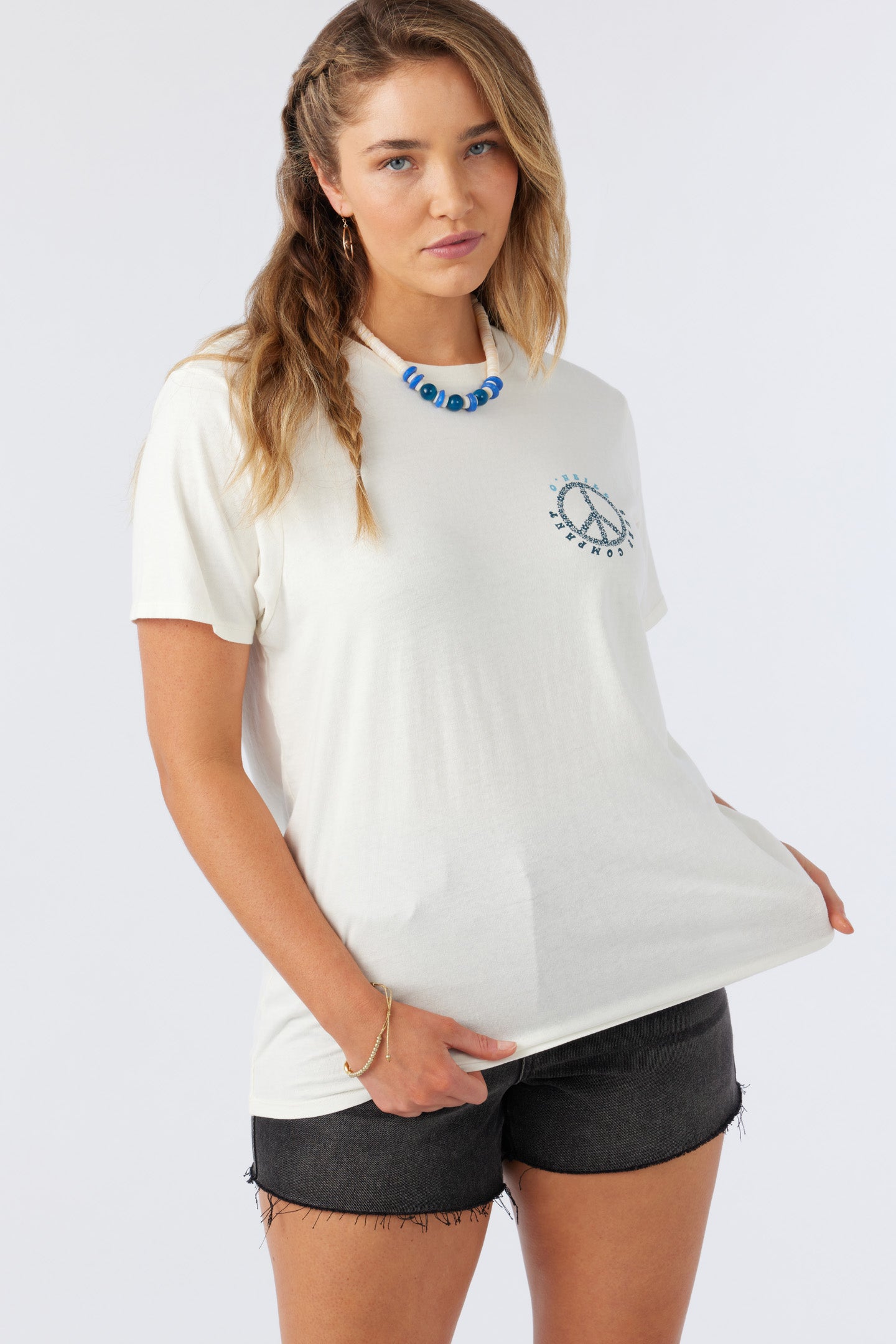 PEACE & LOVE TEE