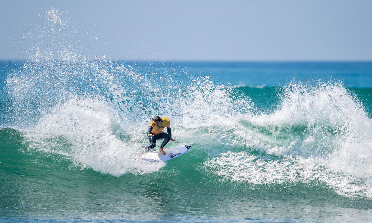 Jordy Extends Lead in Title Race