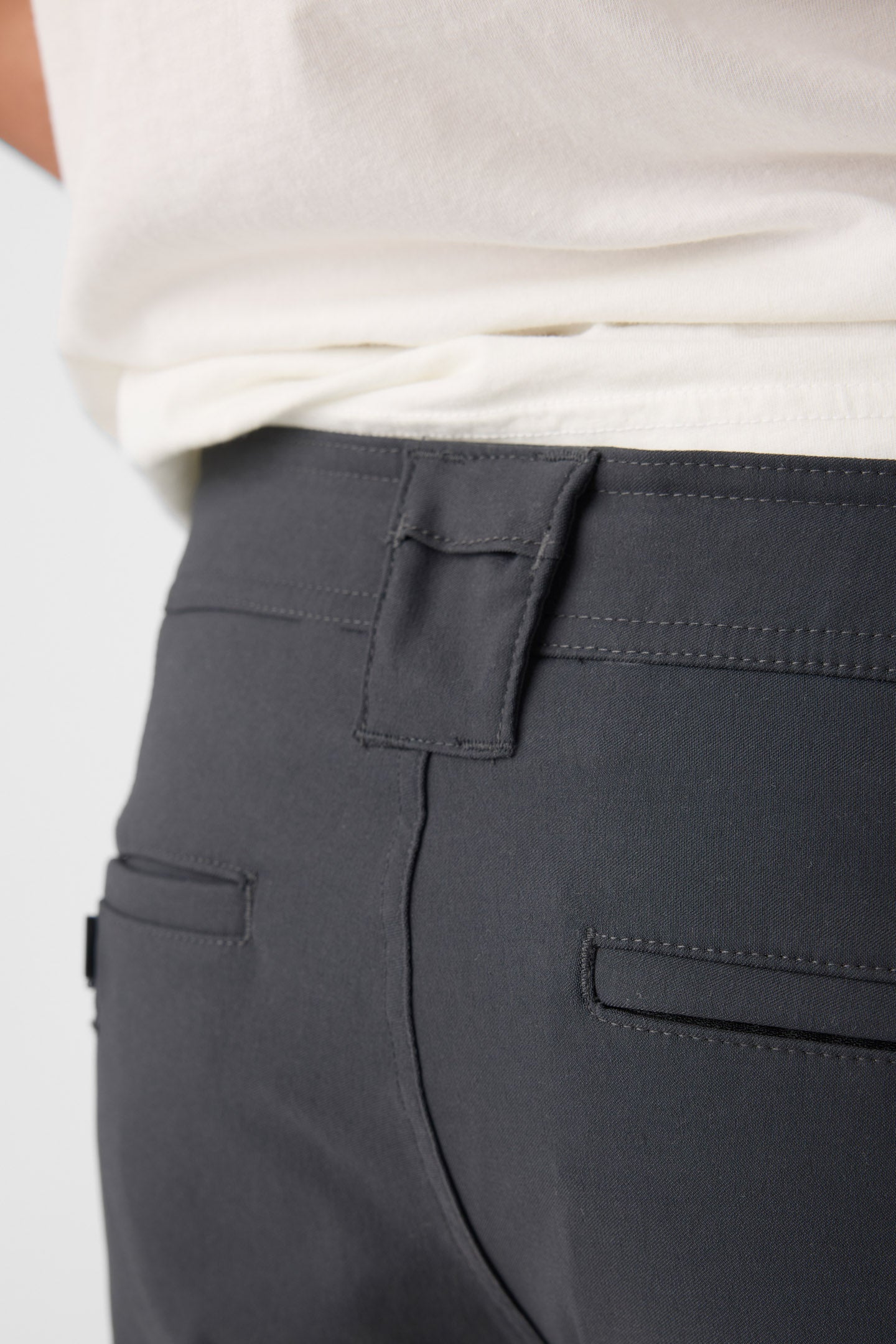 TRVLR Roam Standard Fit Pants - Graphite | O'Neill