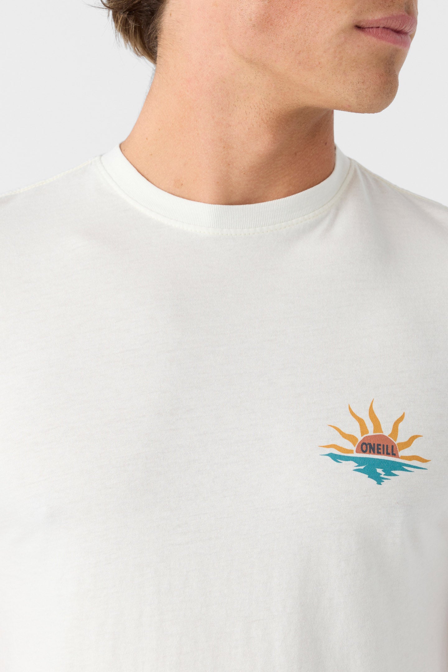 BONES SURFER MODERN FIT TEE