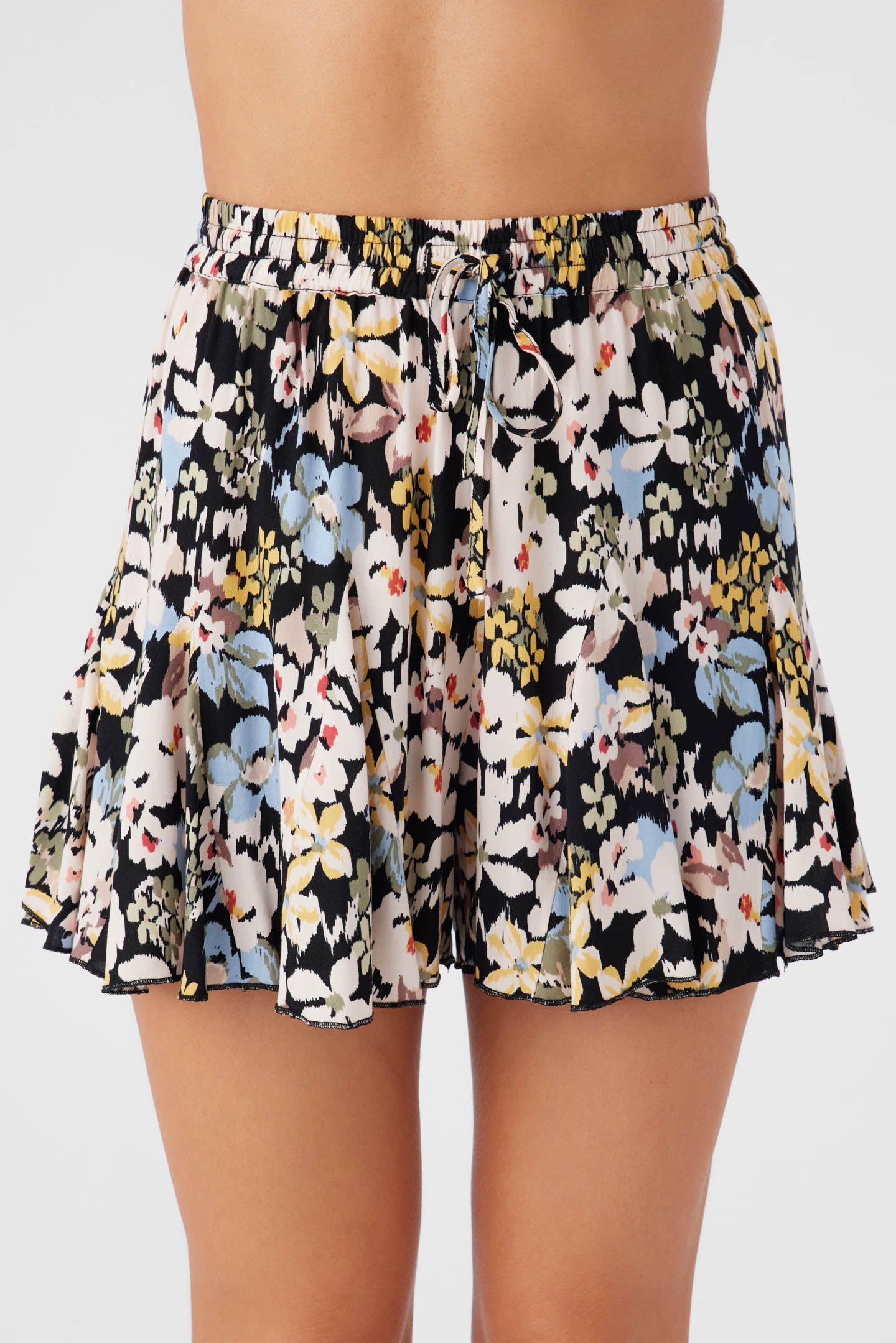 BENNIE CAMDEN FLORAL FLOWY SHORTS