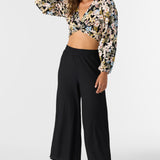Bridgette Textured Knit Pull-On Cropped Pants