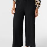 Bridgette Textured Knit Pull-On Cropped Pants