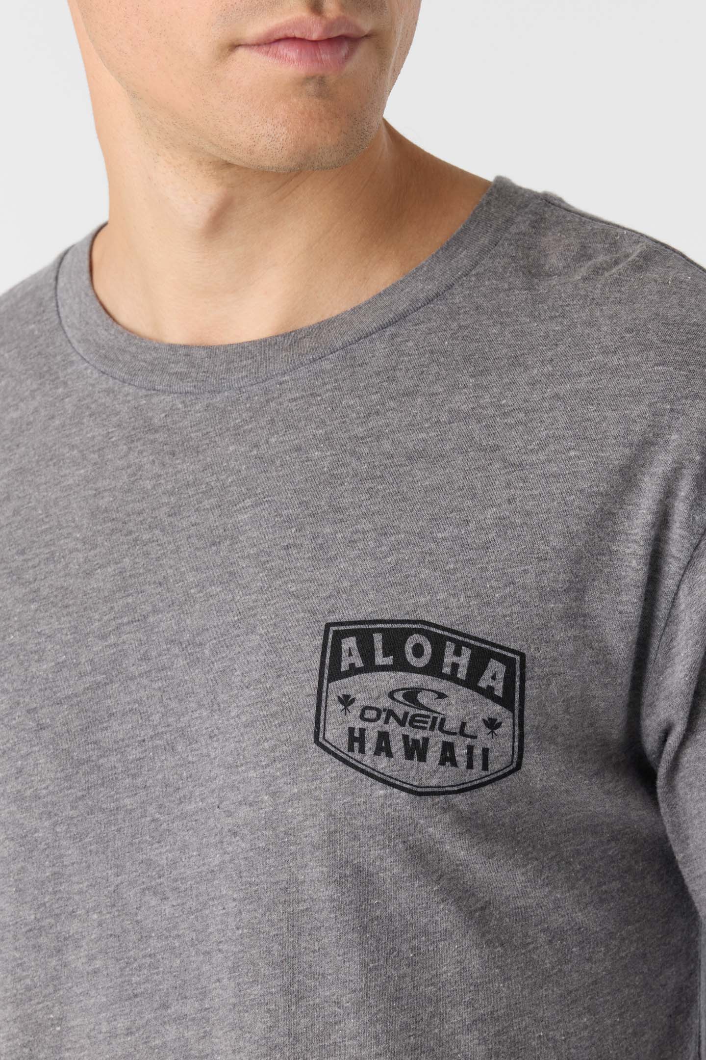 CHEE PONO STANDARD FIT LONG SLEEVE TEE