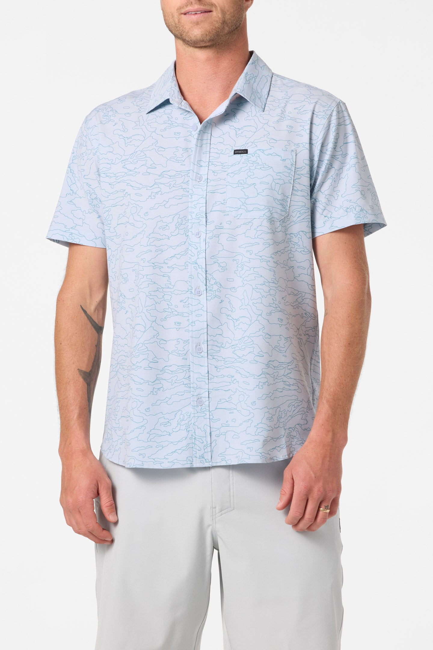 O'Neill TRVLR UPF Traverse Men's Standard Fit Short Sleeve Button Down Shirt - High-Rise