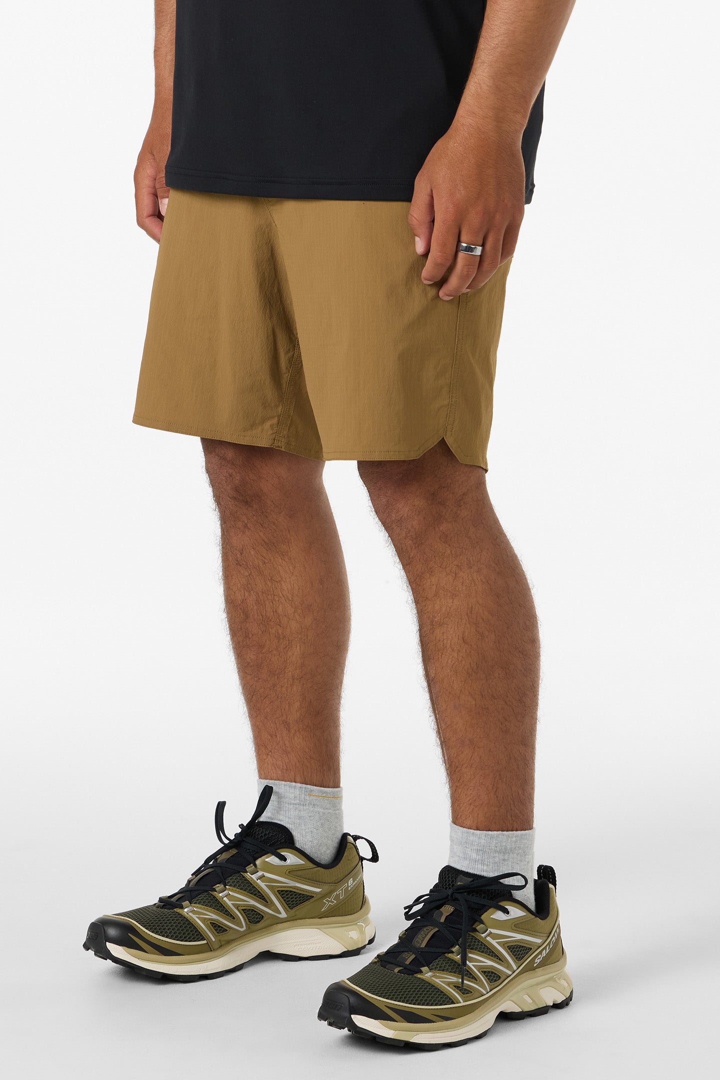 TRVLR Halfback Hybrid 18