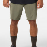 TRVLR Halfback 18" Hybrid Shorts - Dark Olive | O'Neill