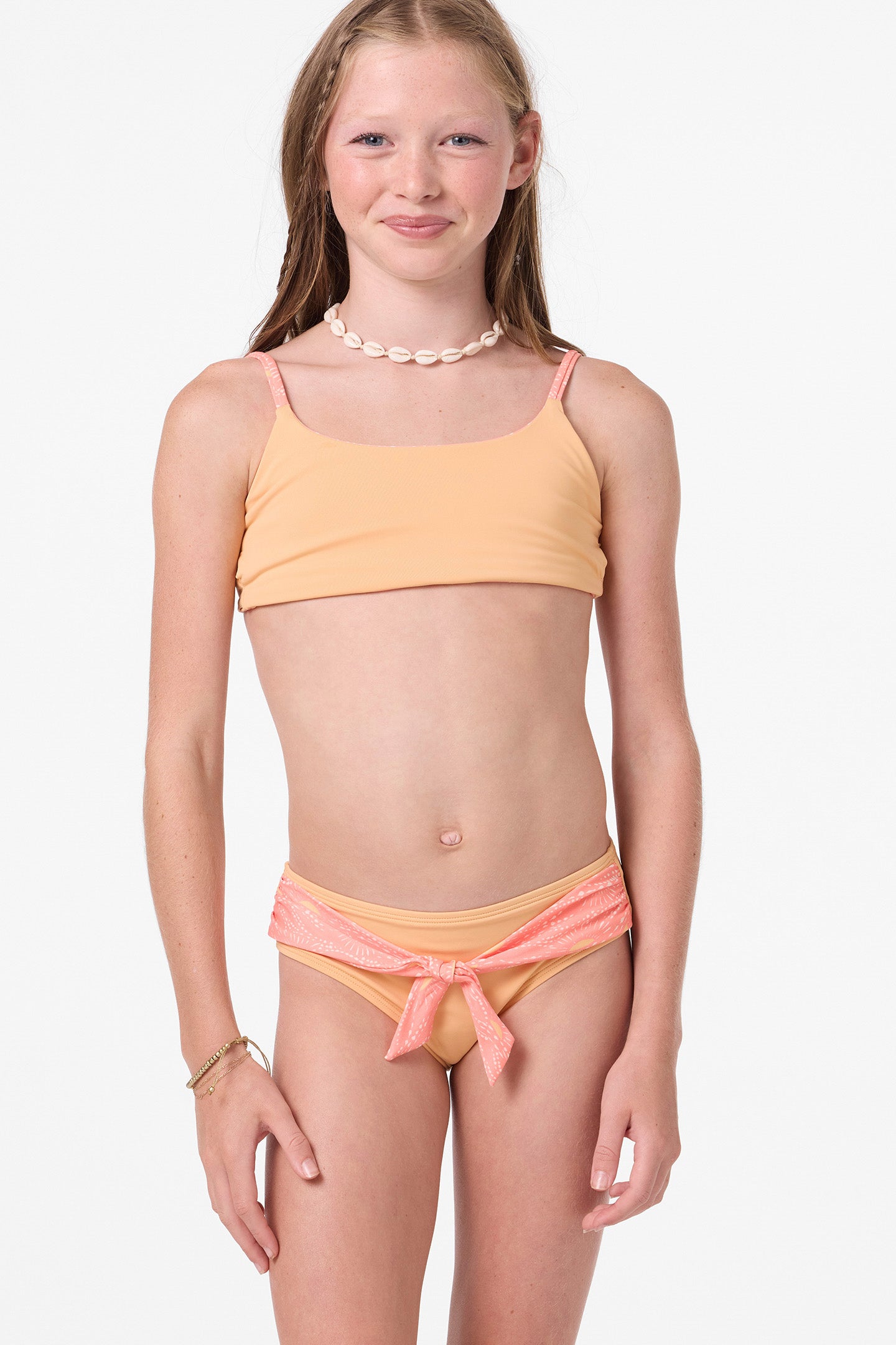 born 配布 BORN RENNY AMY RAZOR Girl's Sunshine Revo Tie Back Bralette Set - Fusion Coral | O'Neill