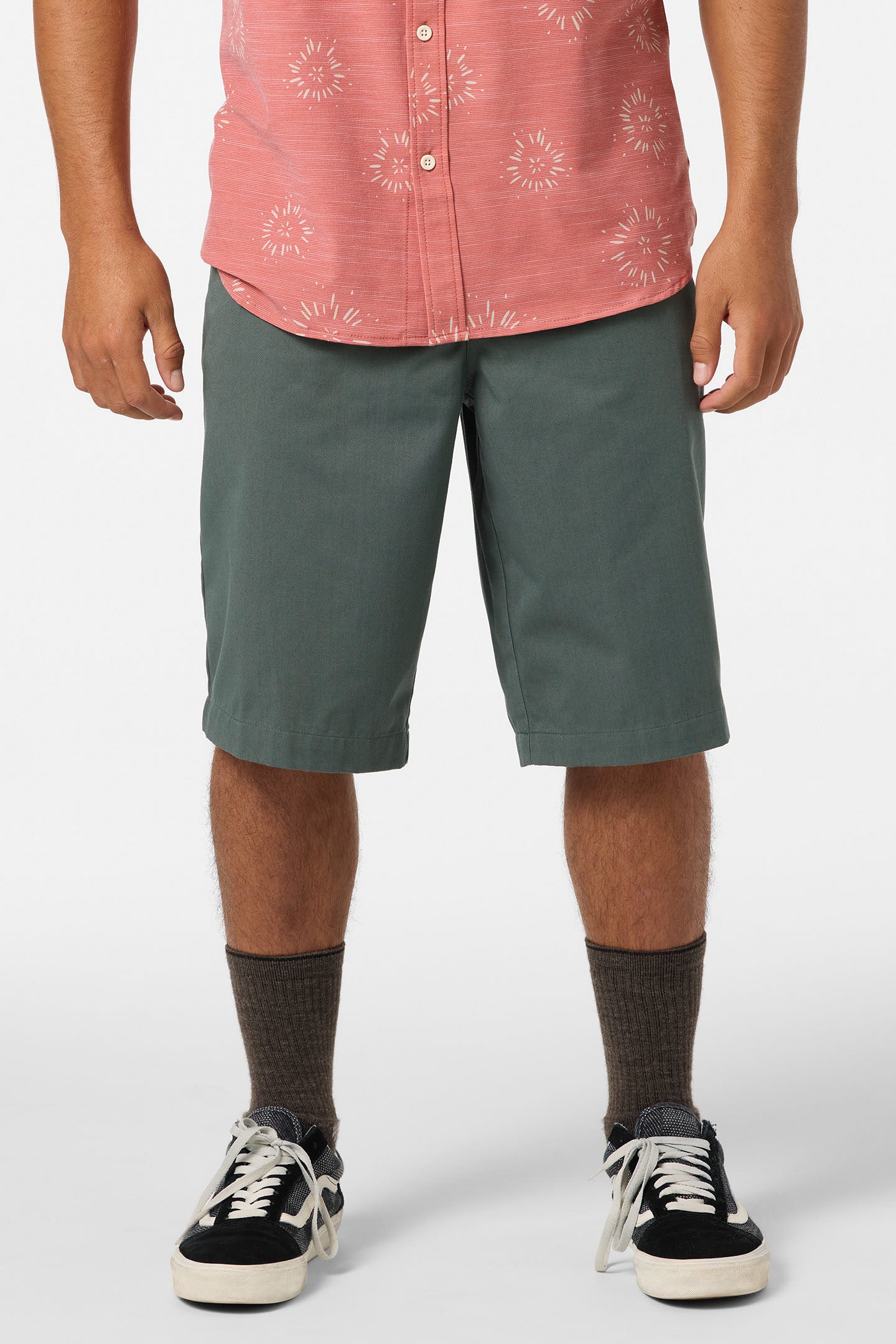 新品　BRIEFING BUSH RELAXED SHORT PANTS Redwood Shorts - Balsam Green | O'Neill