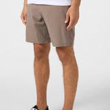 Reserve Light Check 19" Hybrid Shorts