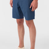 Reserve Light Check 19" Hybrid Shorts