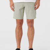 Reserve Light Check 19" Hybrid Shorts