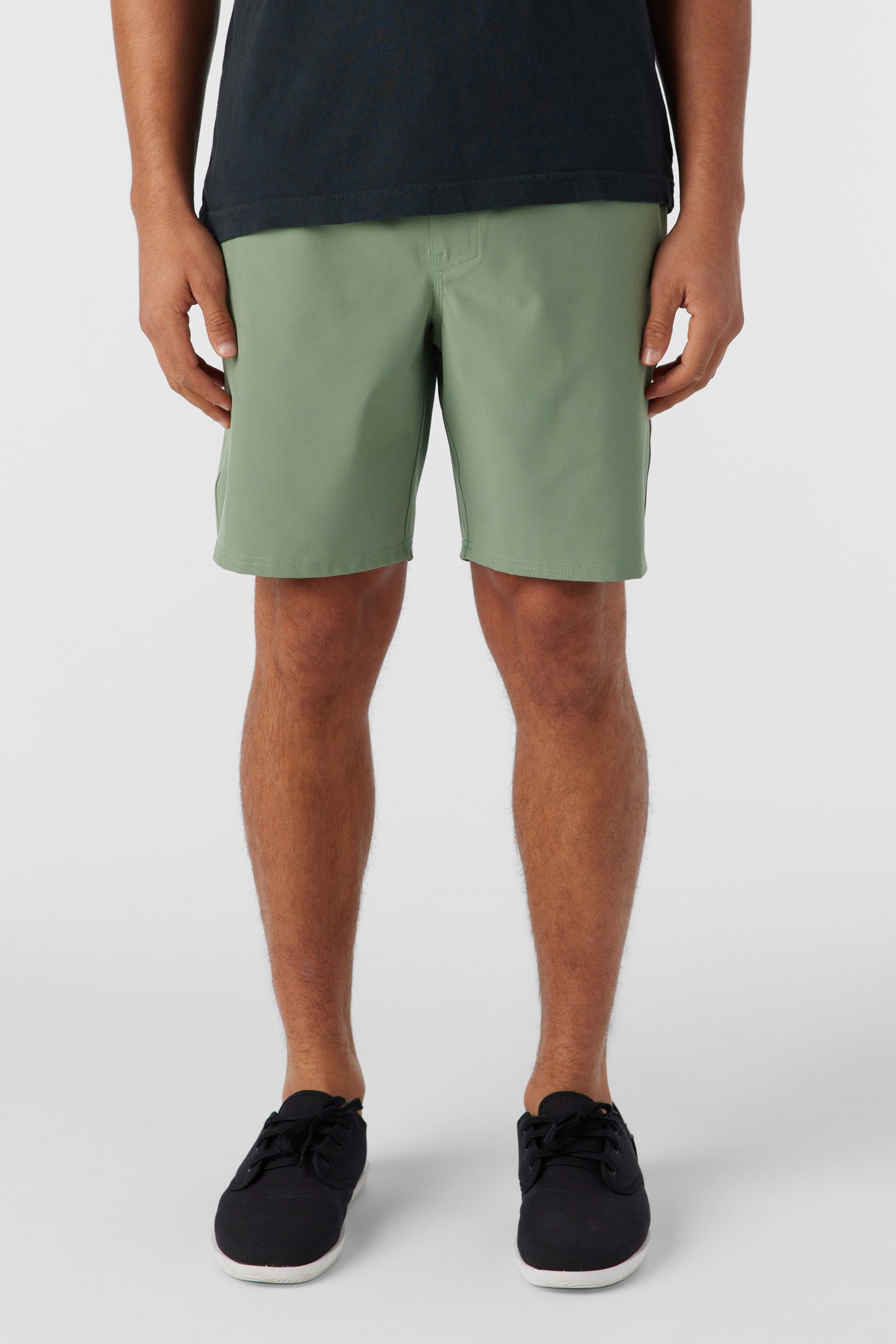 RESERVE ELASTIC WAIST 18" HYBRID SHORTS