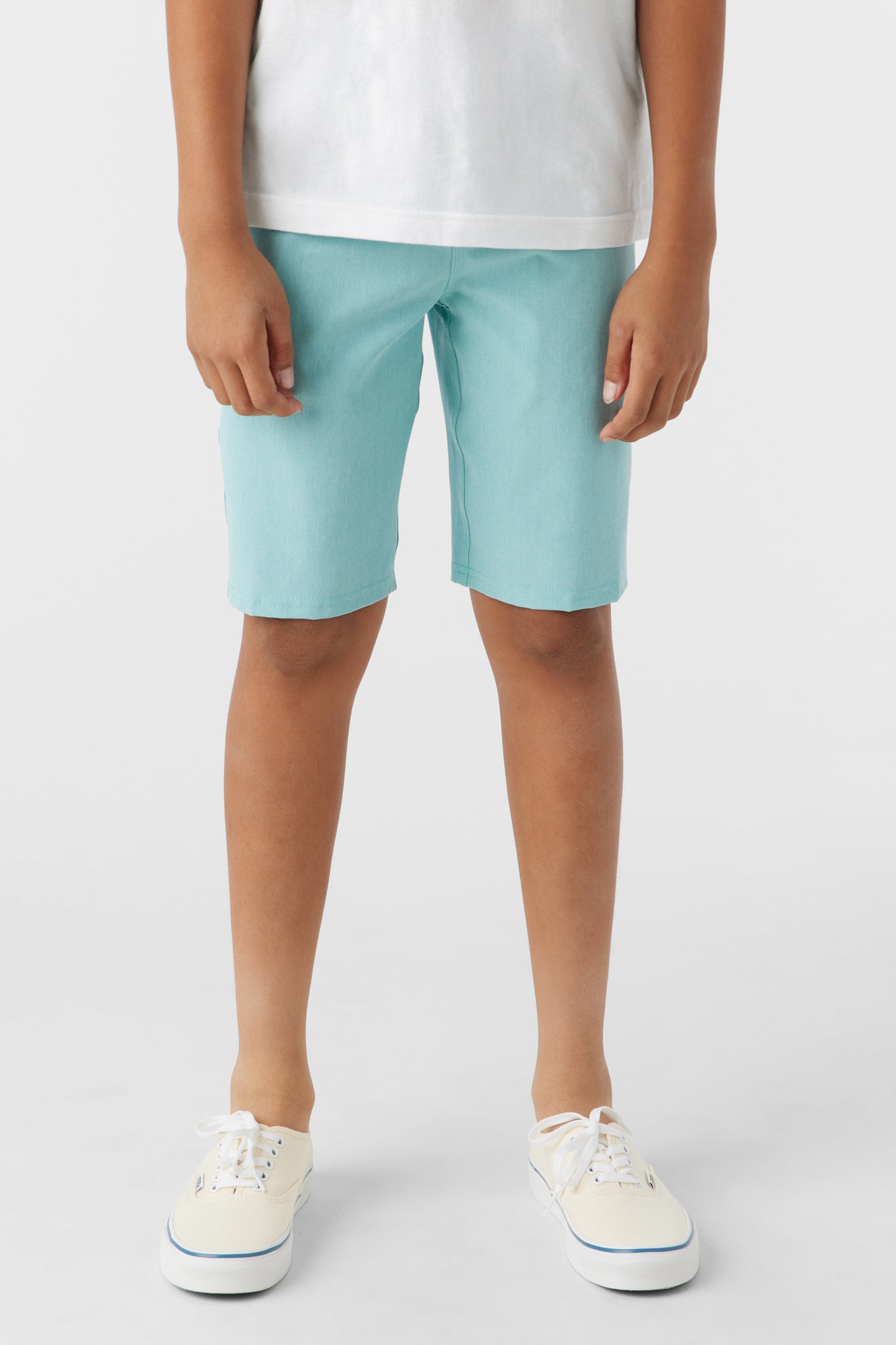 BOY'S RESERVE HEATHER 18" HYBRID SHORTS