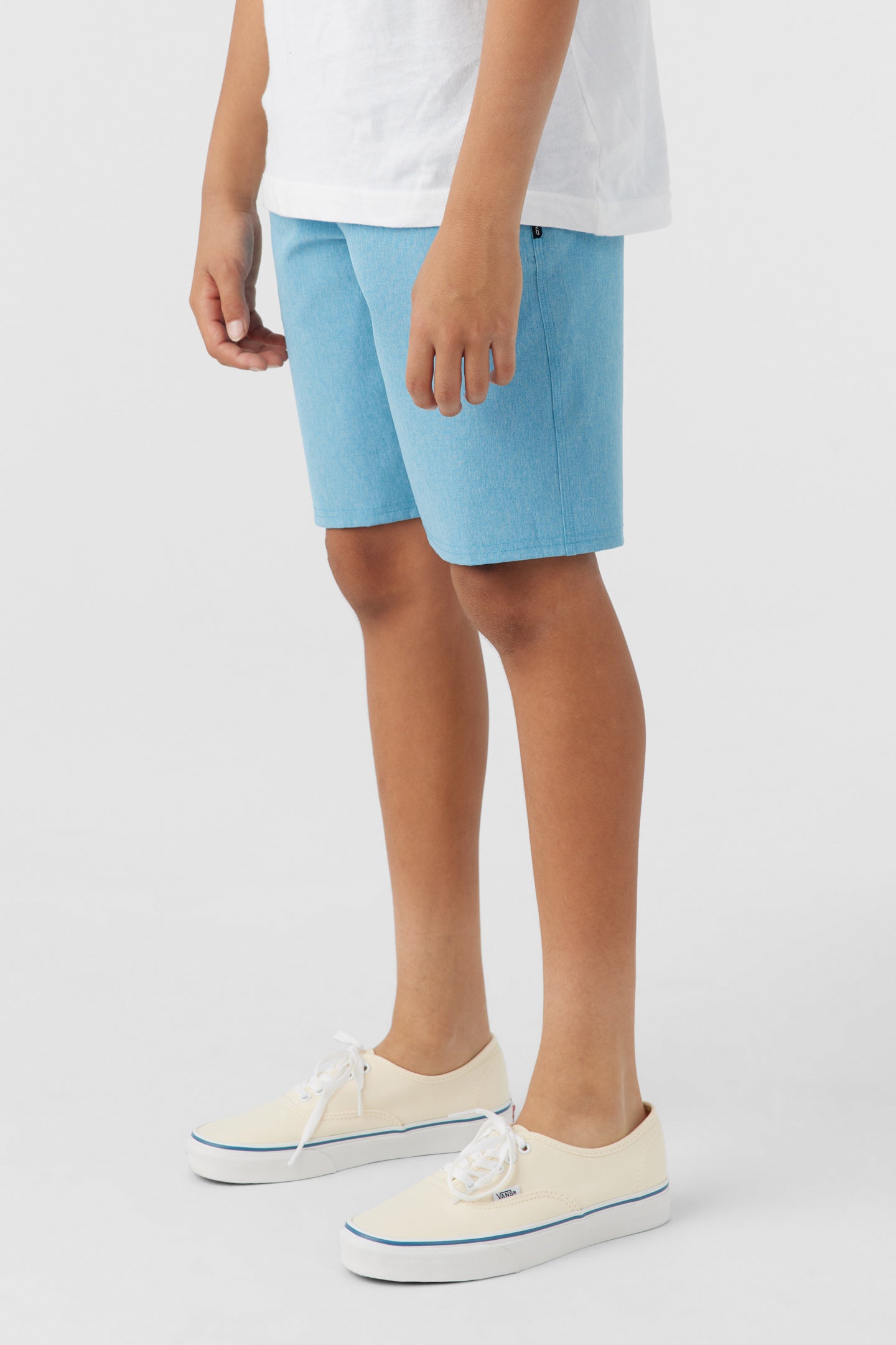 BOY'S RESERVE HEATHER 18" HYBRID SHORTS