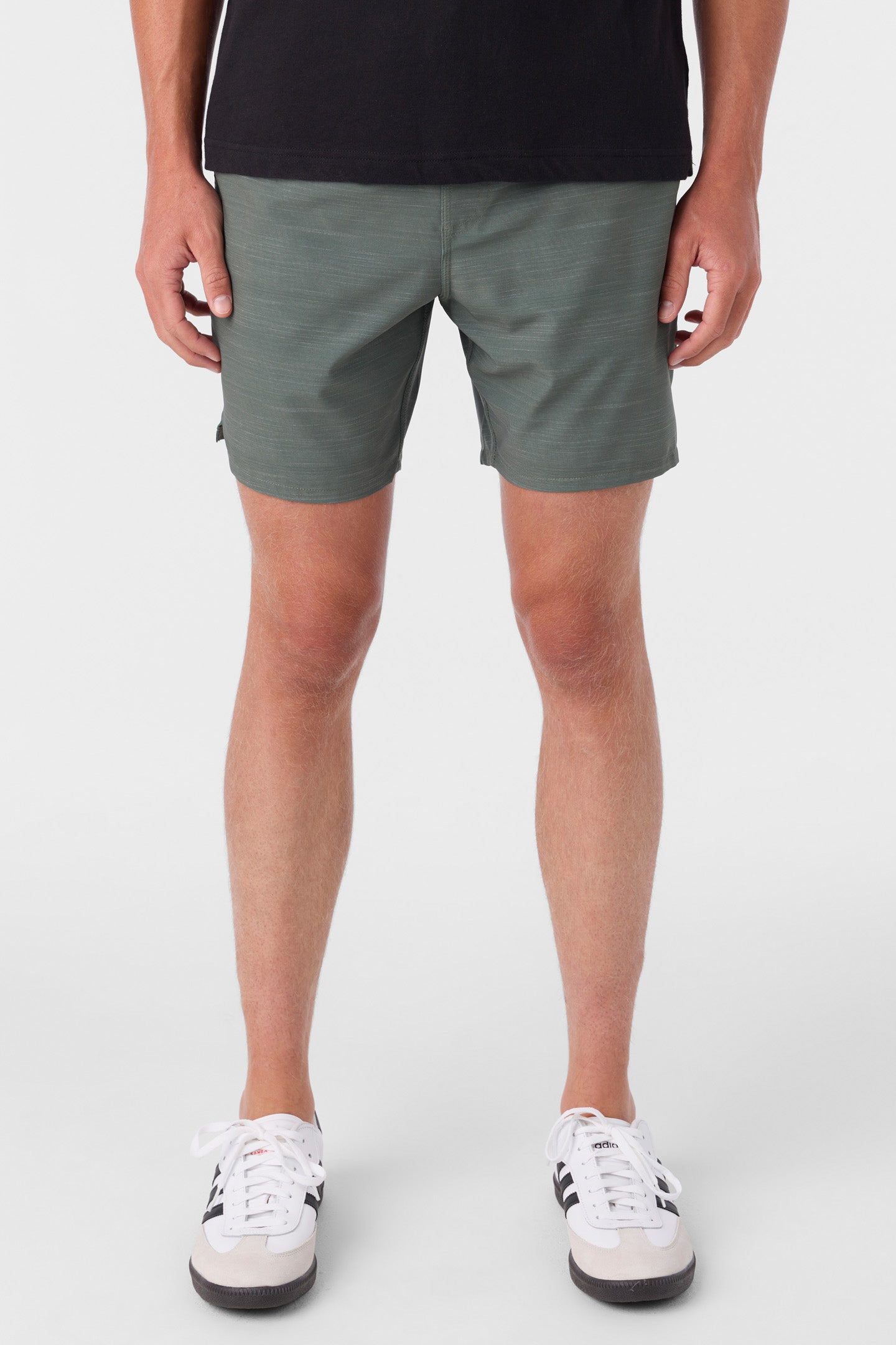 PERFORM LINED 17" ATHLETIC SHORTS