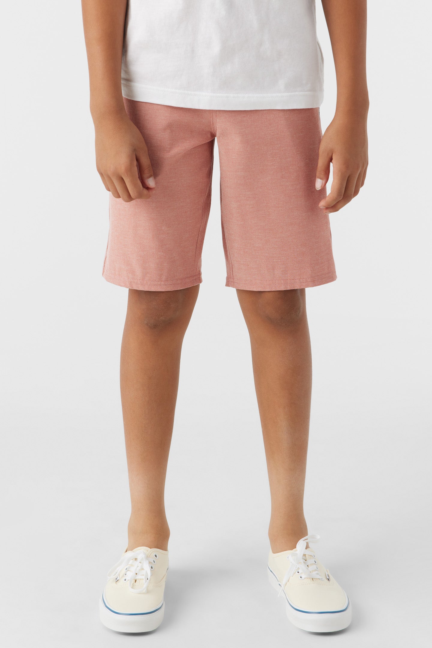 BOY'S RESERVE LIGHT CHECK 18" HYBRID SHORTS