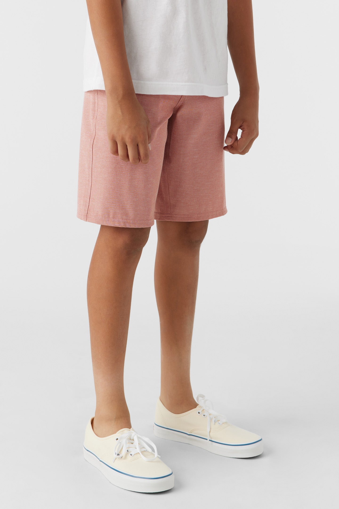 BOY'S RESERVE LIGHT CHECK 18" HYBRID SHORTS