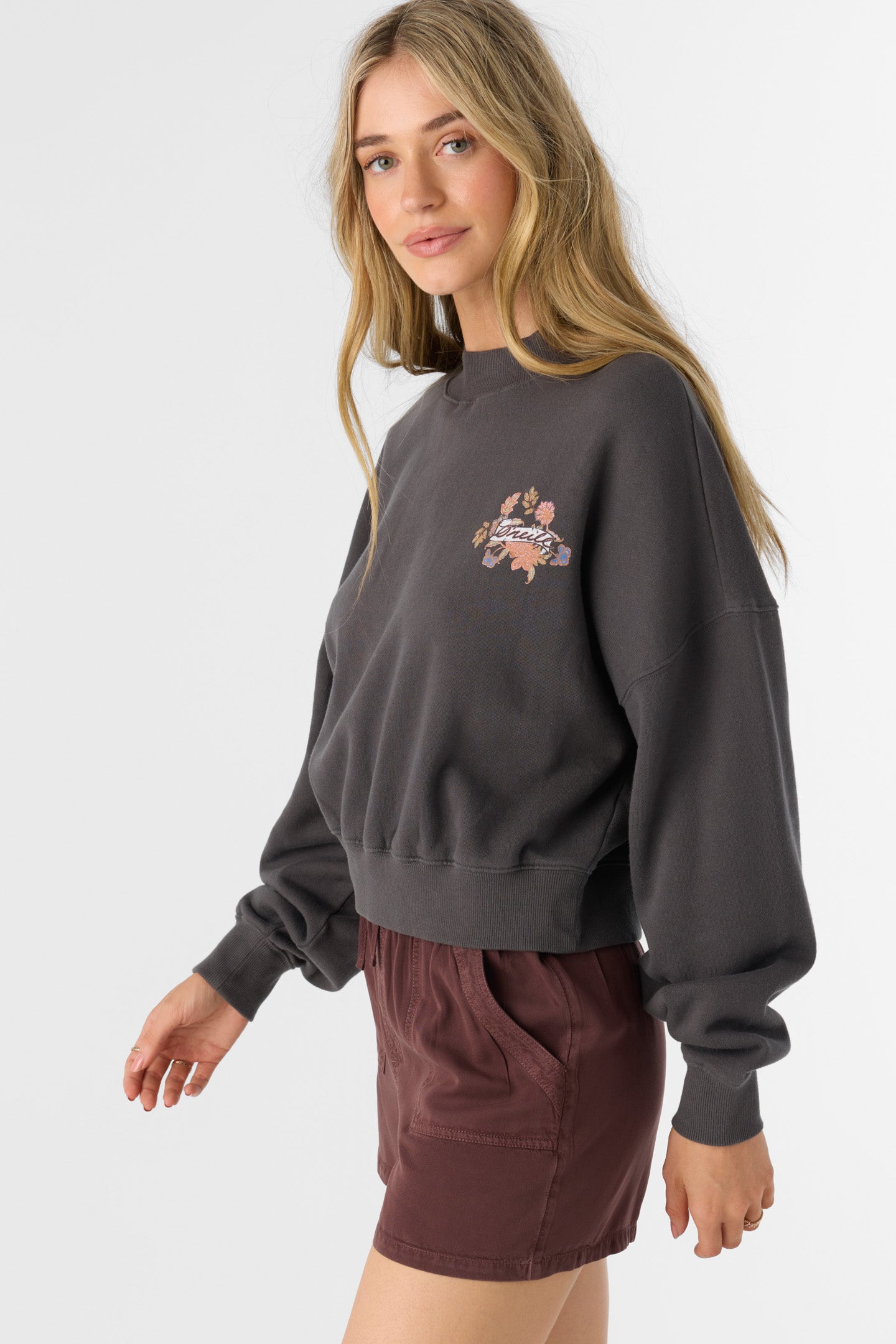 MOMENT CREW NECK CROPPED FLEECE