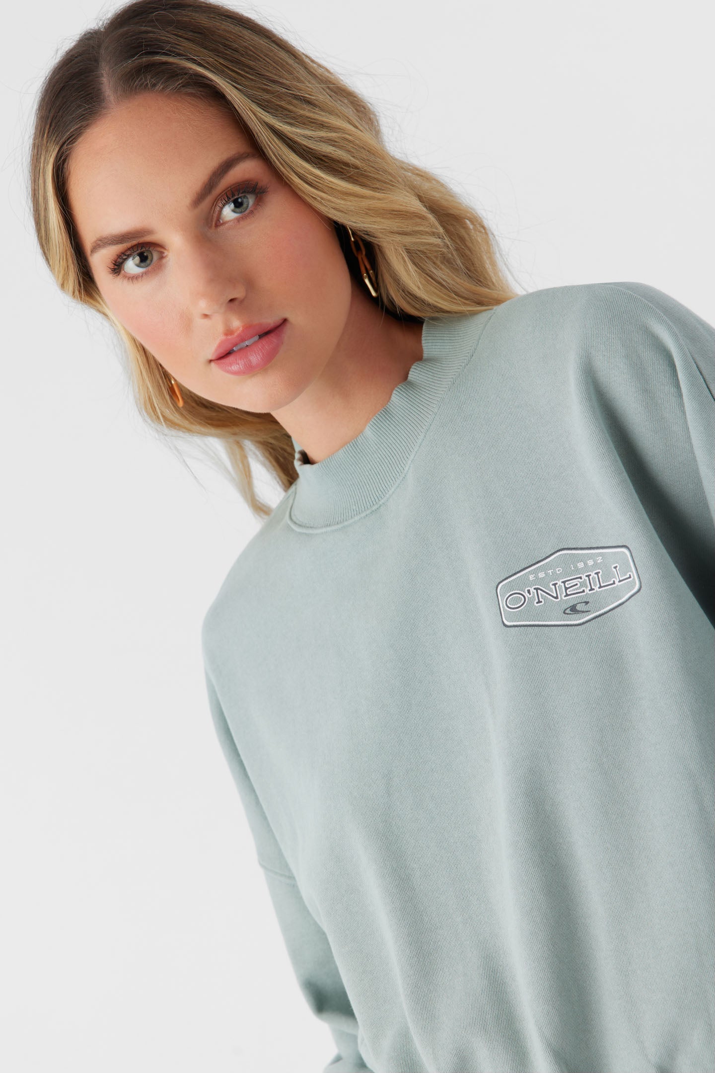 MOMENT CREW NECK CROPPED FLEECE