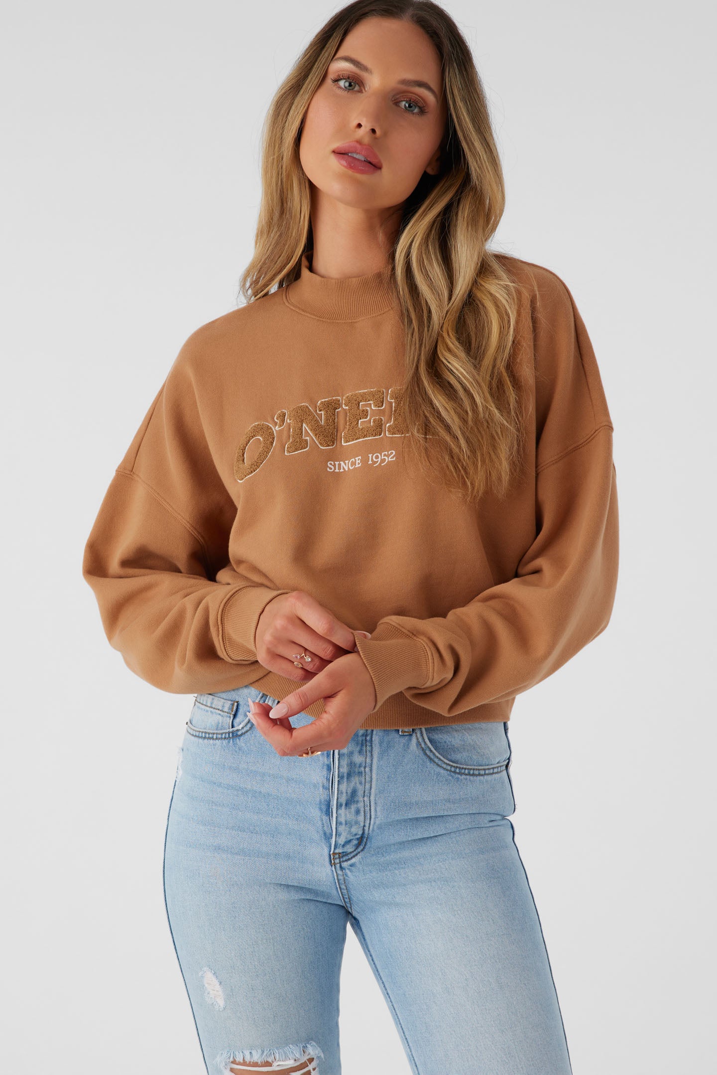 MOMENT CREW NECK CROPPED FLEECE