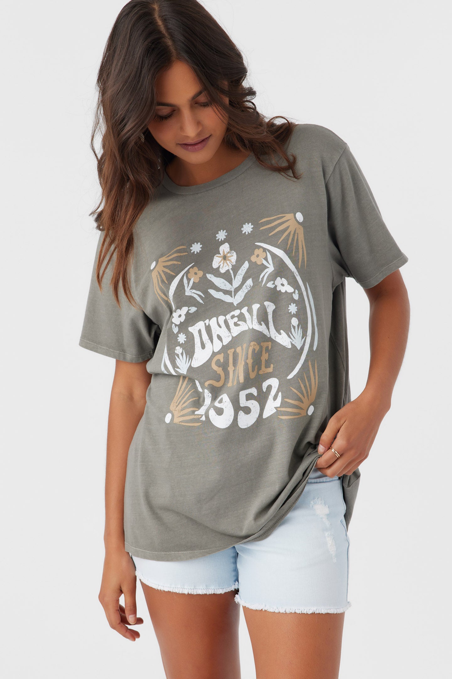 FIFTY TWO TEE