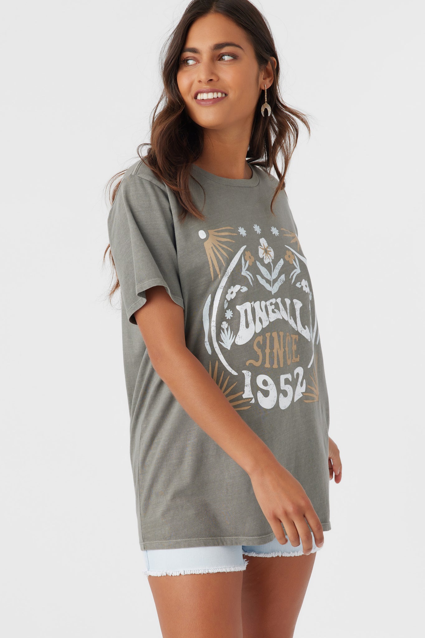 FIFTY TWO TEE
