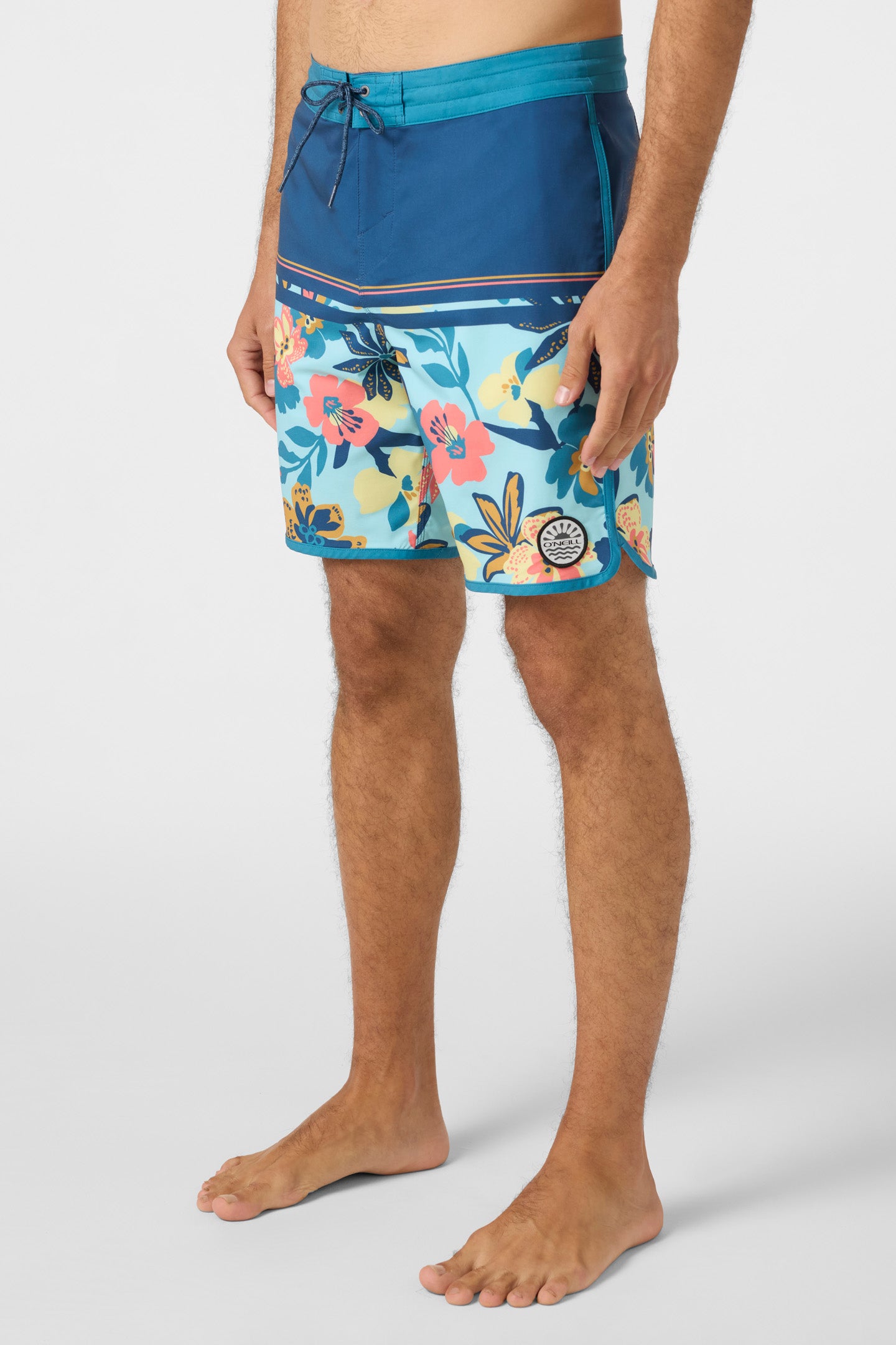 BLCKS Our Riding Fish ショートボード　6.6 Mens Fish Frenzy Volley Board Shorts | Snapper Rock