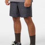 Perform Light Lined 17" Athletic Shorts
