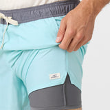 Perform Light Lined Elastic Waist 17" Hybrid Shorts