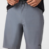 Reserve Solid Hawaii 20" Hybrid Shorts