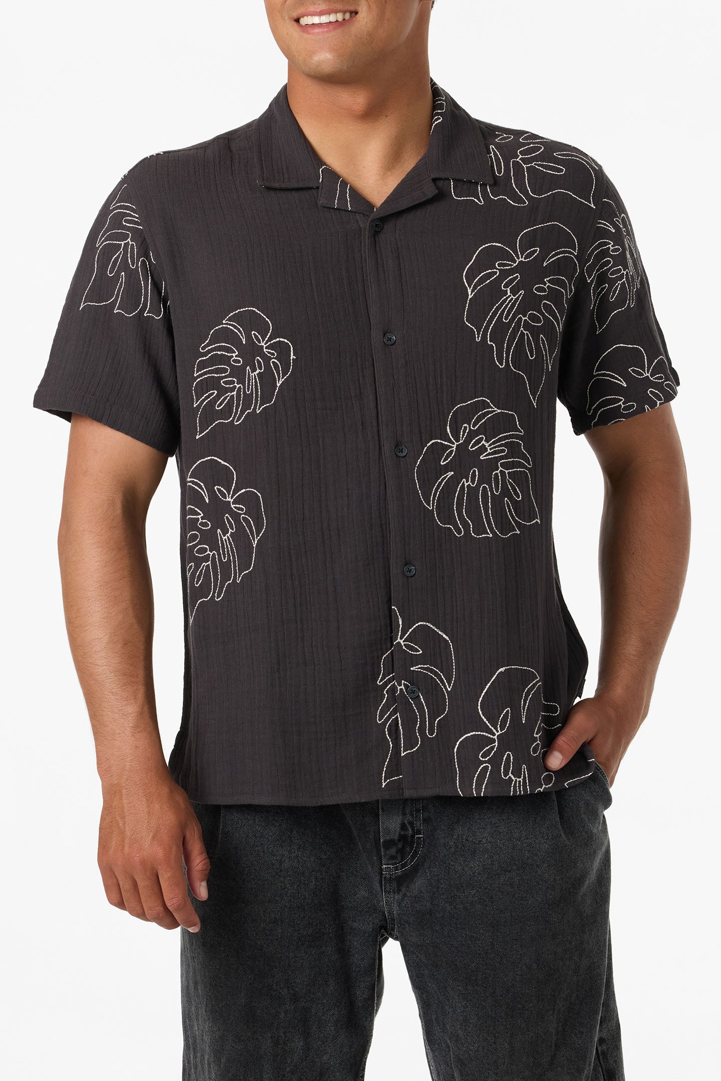 O'Neill Men's Pipeline Rodeo Monstera Shirt in Phantom, Size XL