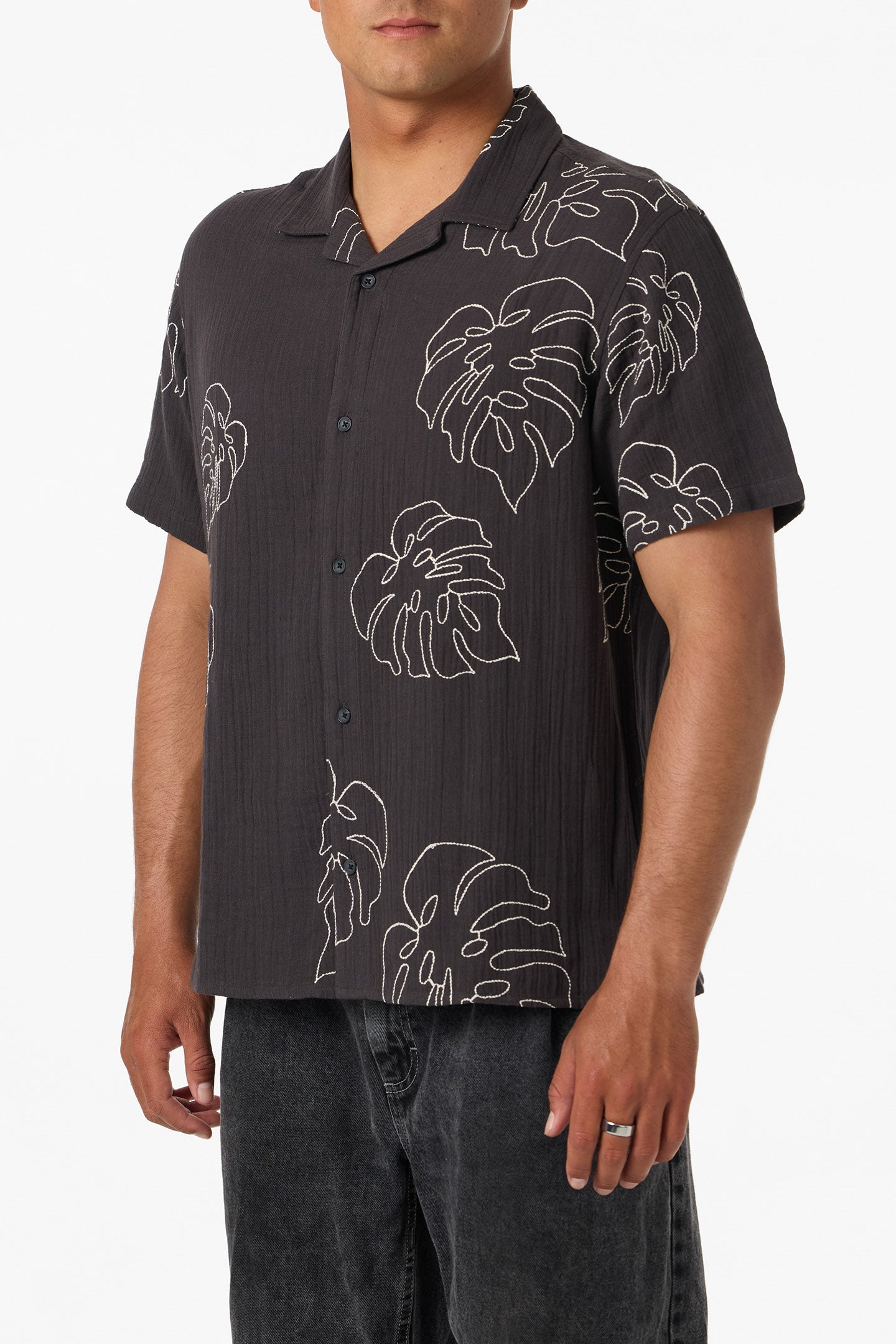 O'Neill Men's Pipeline Rodeo Monstera Shirt in Phantom, Size XL