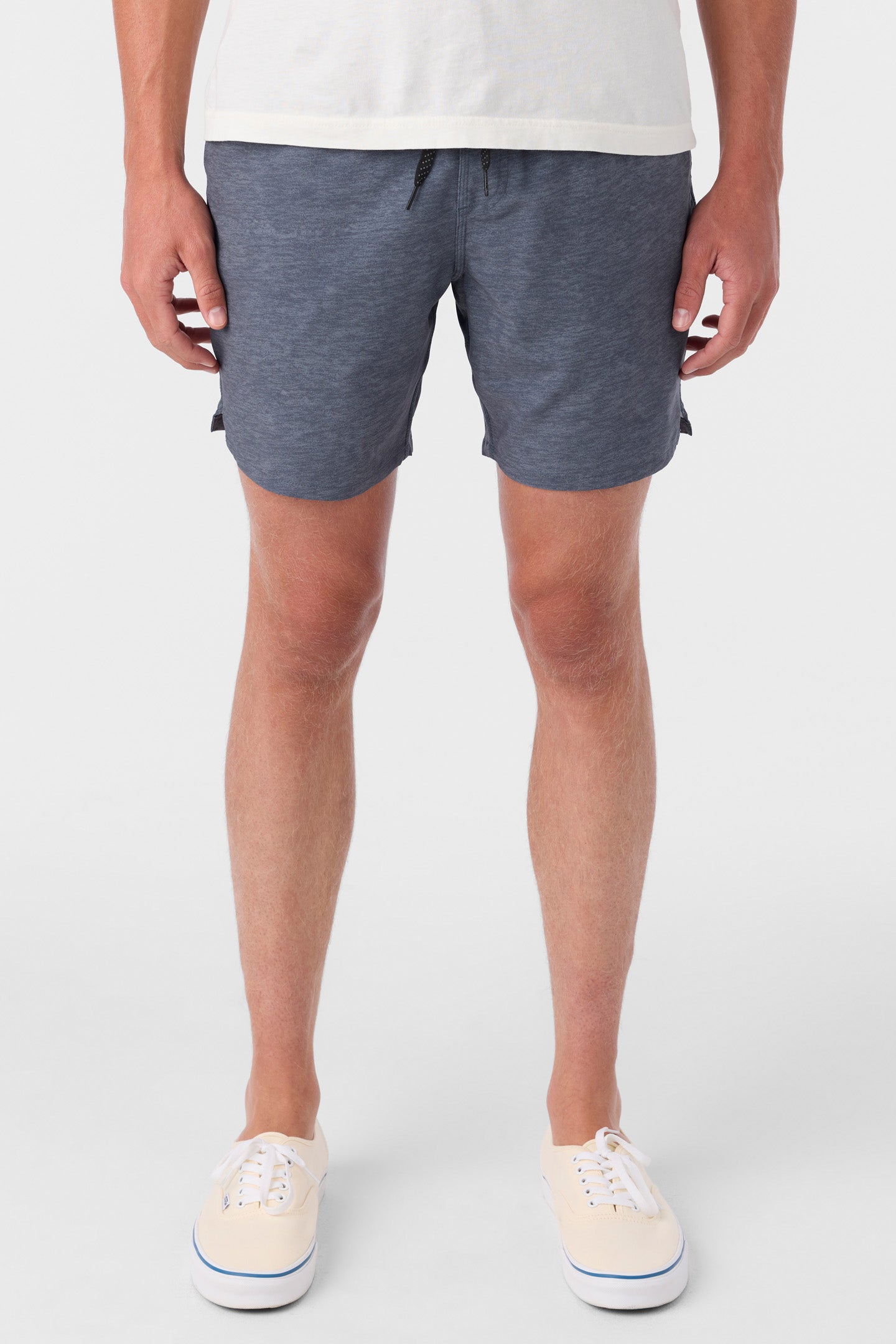 PERFORM LINED 17" ATHLETIC SHORTS