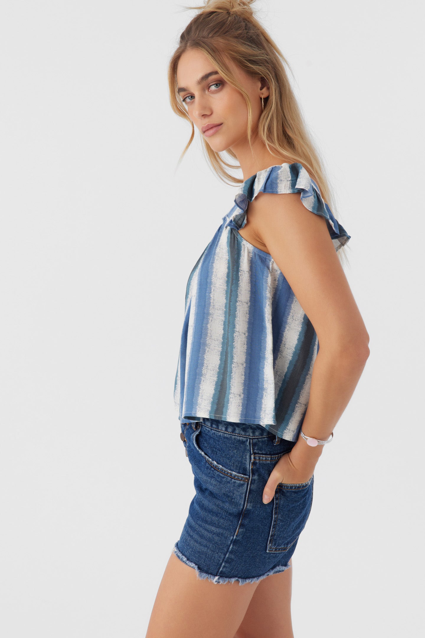 SYNDIE FADE STRIPE RUFFLE SLEEVE TOP