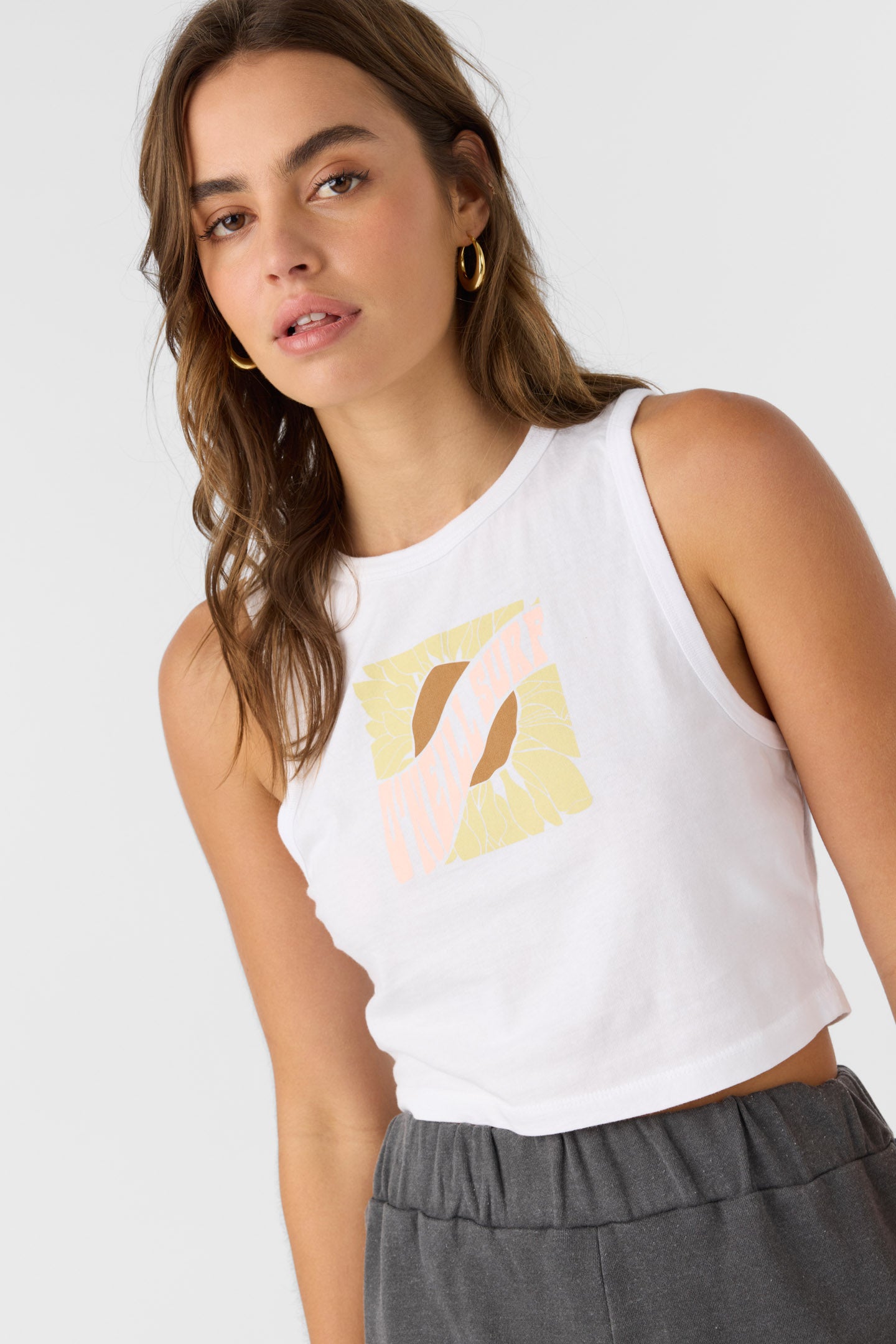 YELLOW FLOWER TEE