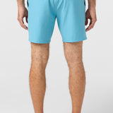 Reserve Solid 17" Hybrid Shorts