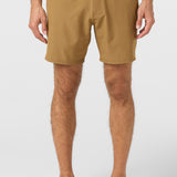 Reserve Solid 17" Hybrid Shorts