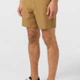 Reserve Solid 17" Hybrid Shorts