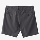 Reserve Solid 17" Hybrid Shorts