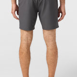 Reserve Solid 17" Hybrid Shorts