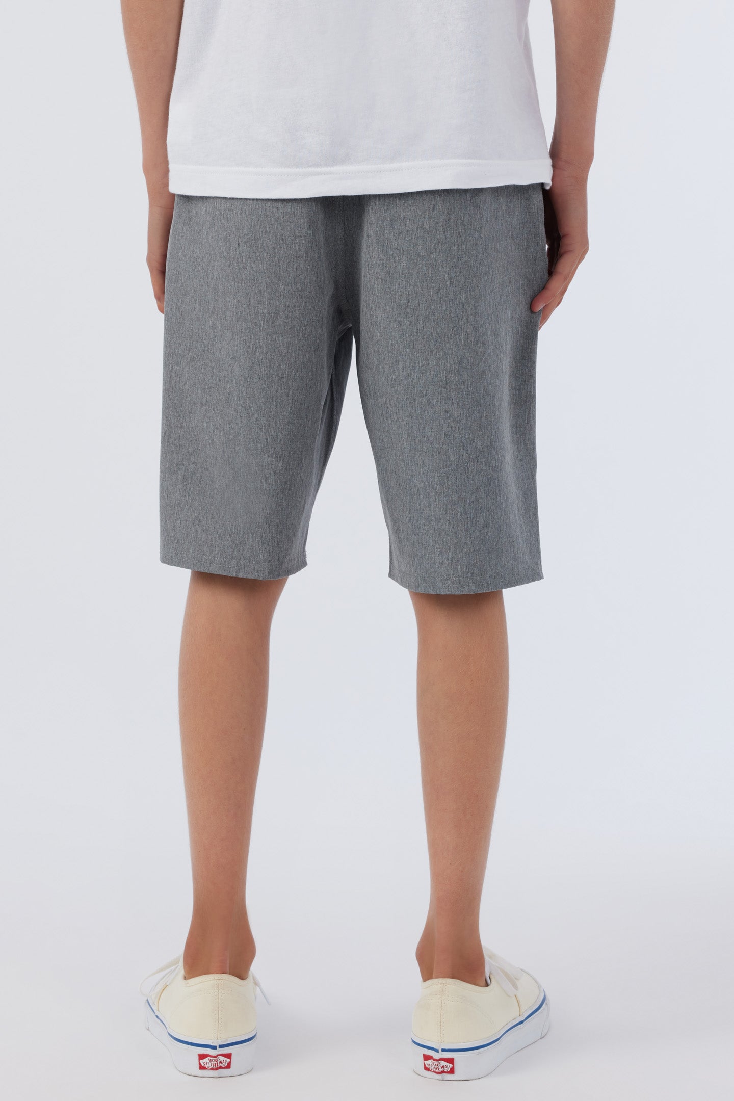 BOY'S RESERVE HEATHER 18" HYBRID SHORTS