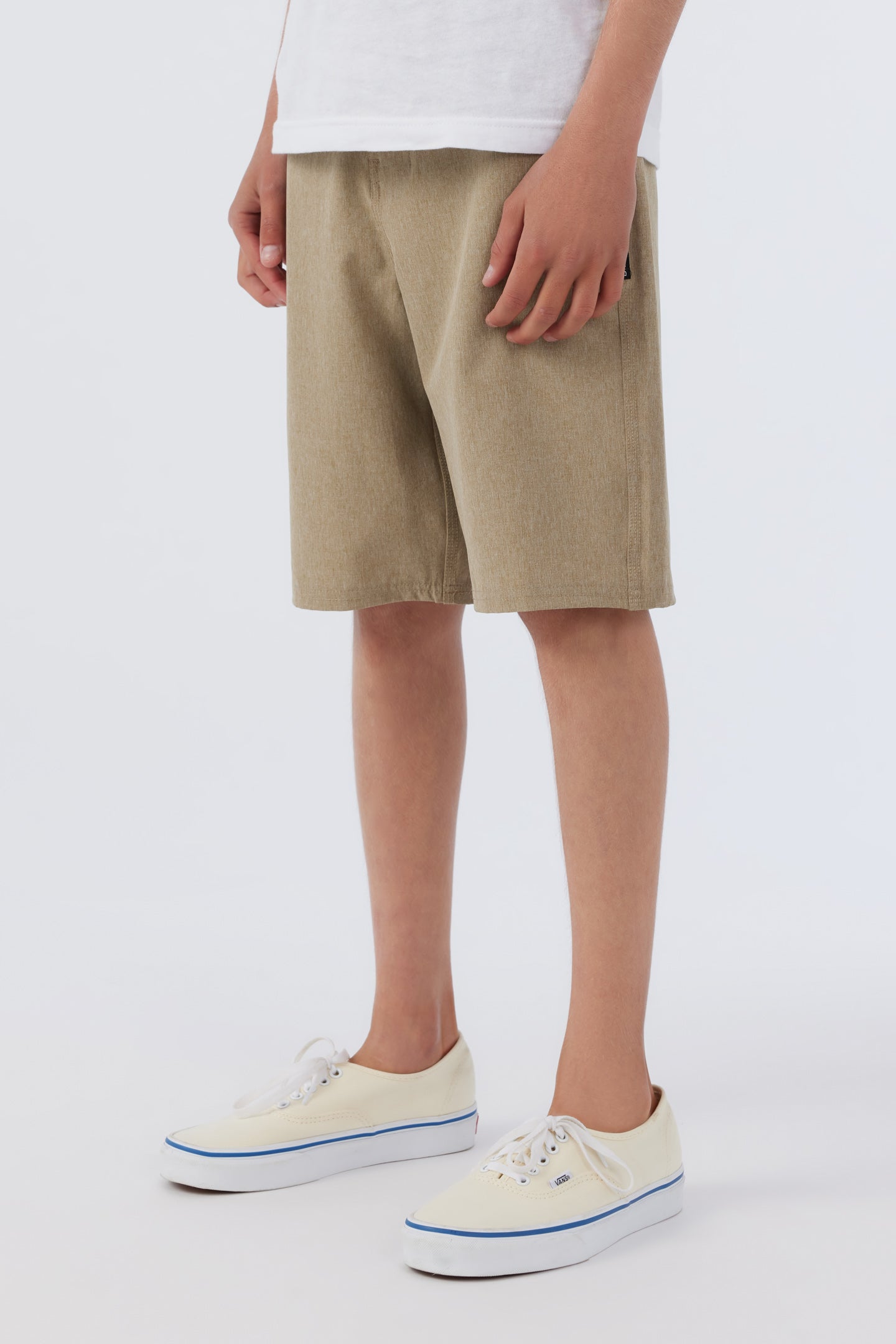 BOY'S RESERVE HEATHER 18" HYBRID SHORTS