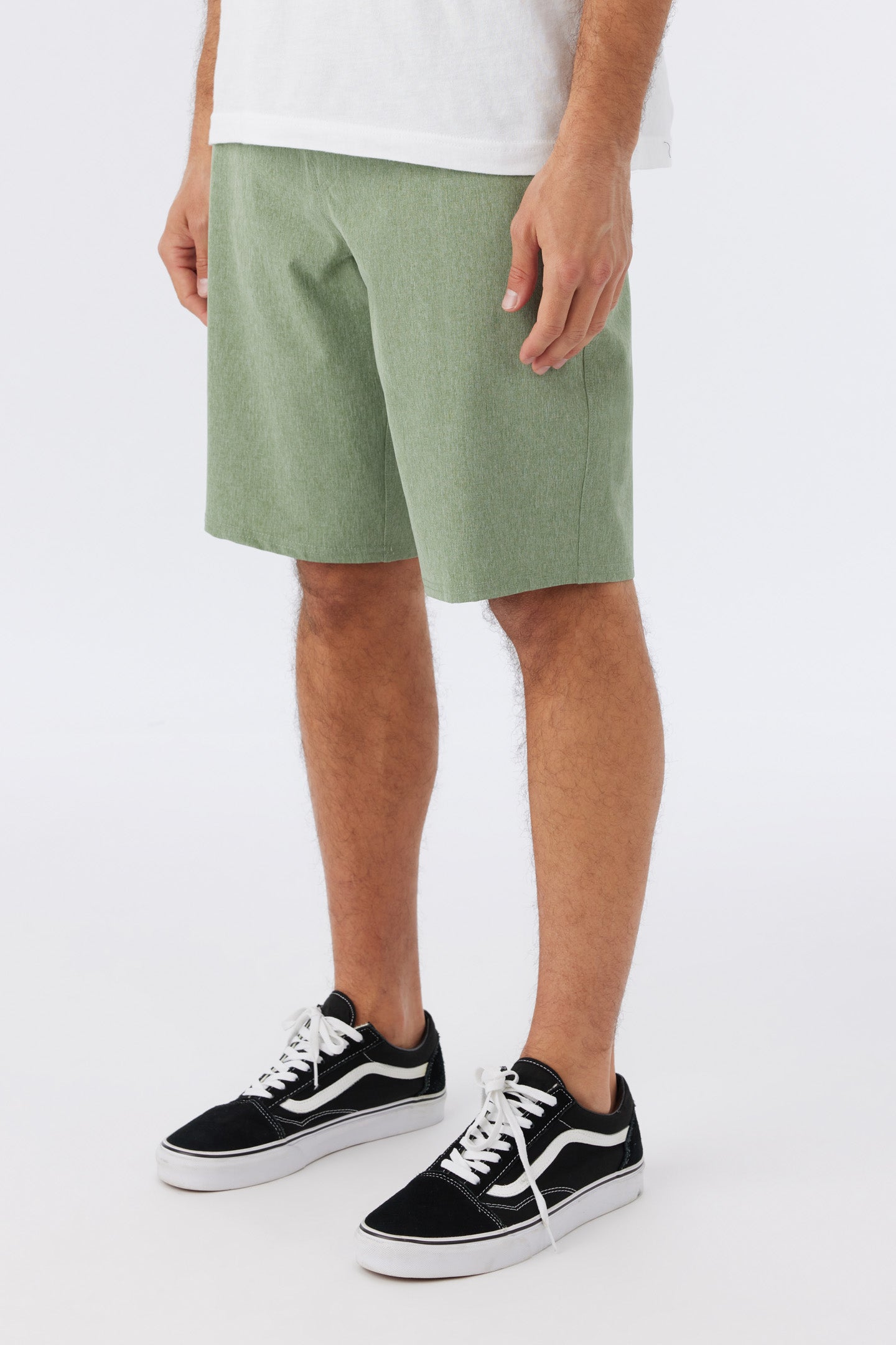 RESERVE HEATHER 21" HYBRID SHORTS