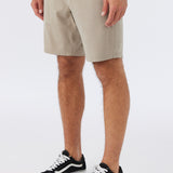 Reserve Light Check 19" Hybrid Shorts