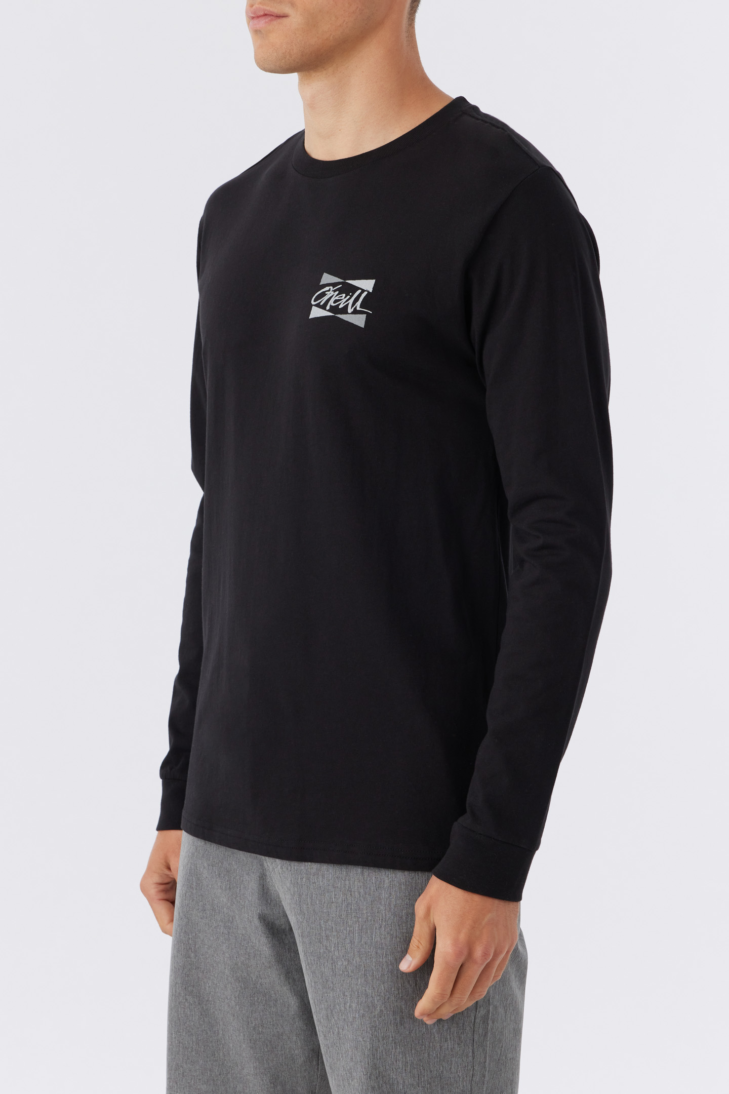 BANNER LONG SLEEVE TEE