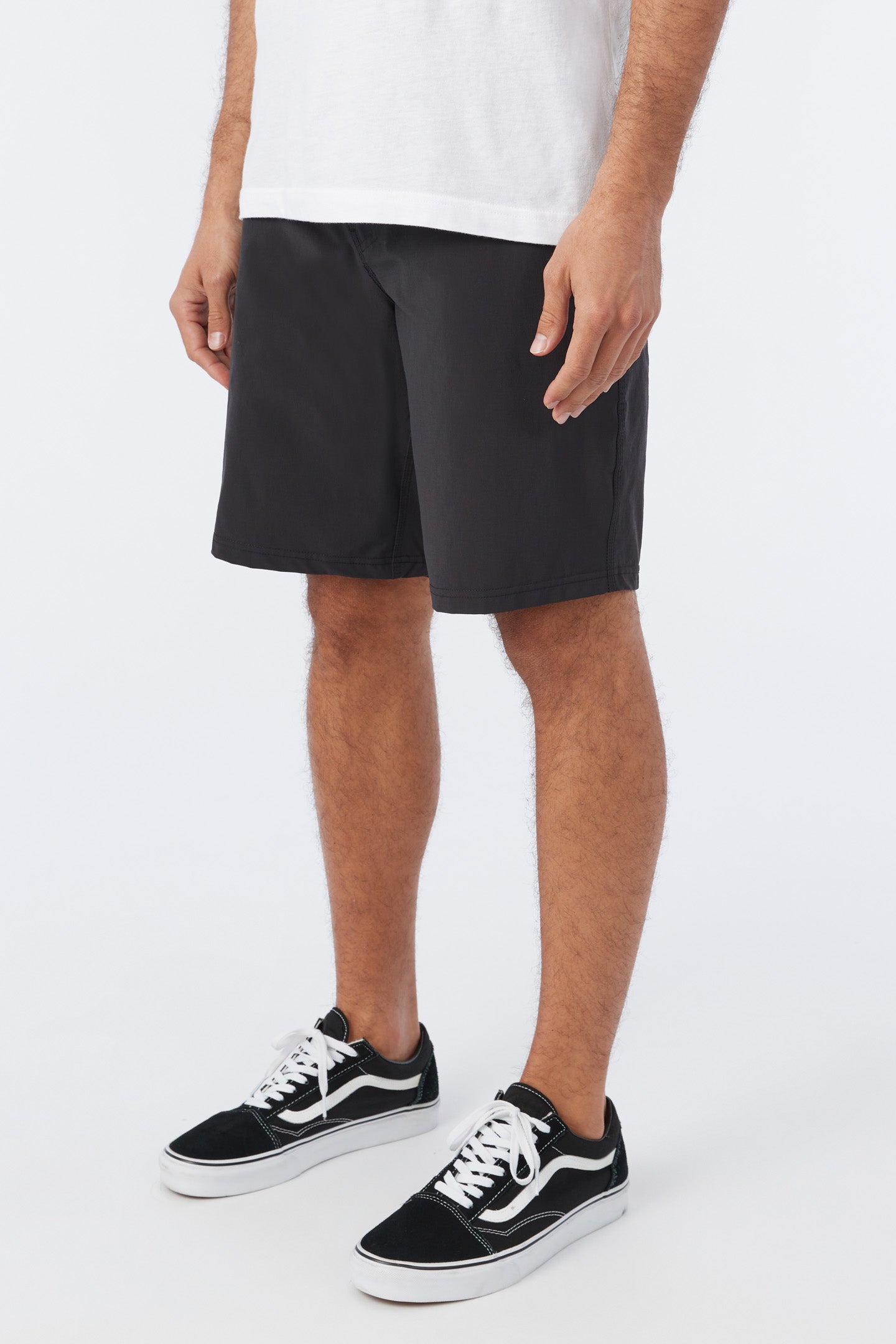 TRVLR EXPEDITION 20" HYBRID SHORTS