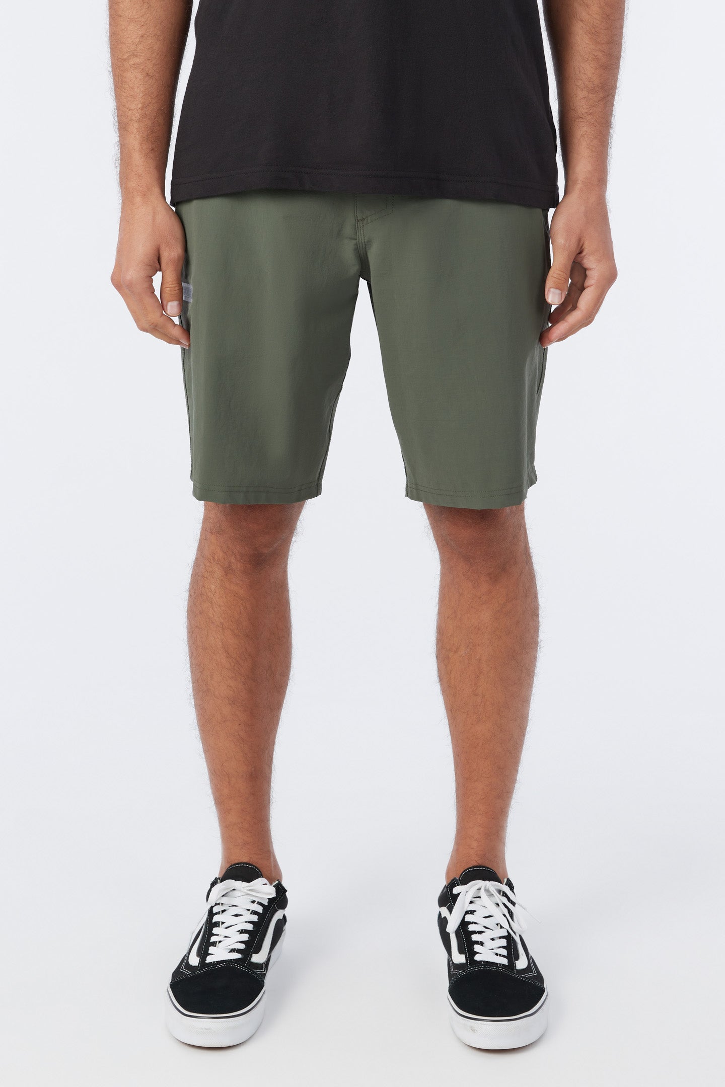 TRVLR EXPEDITION 20" HYBRID SHORTS