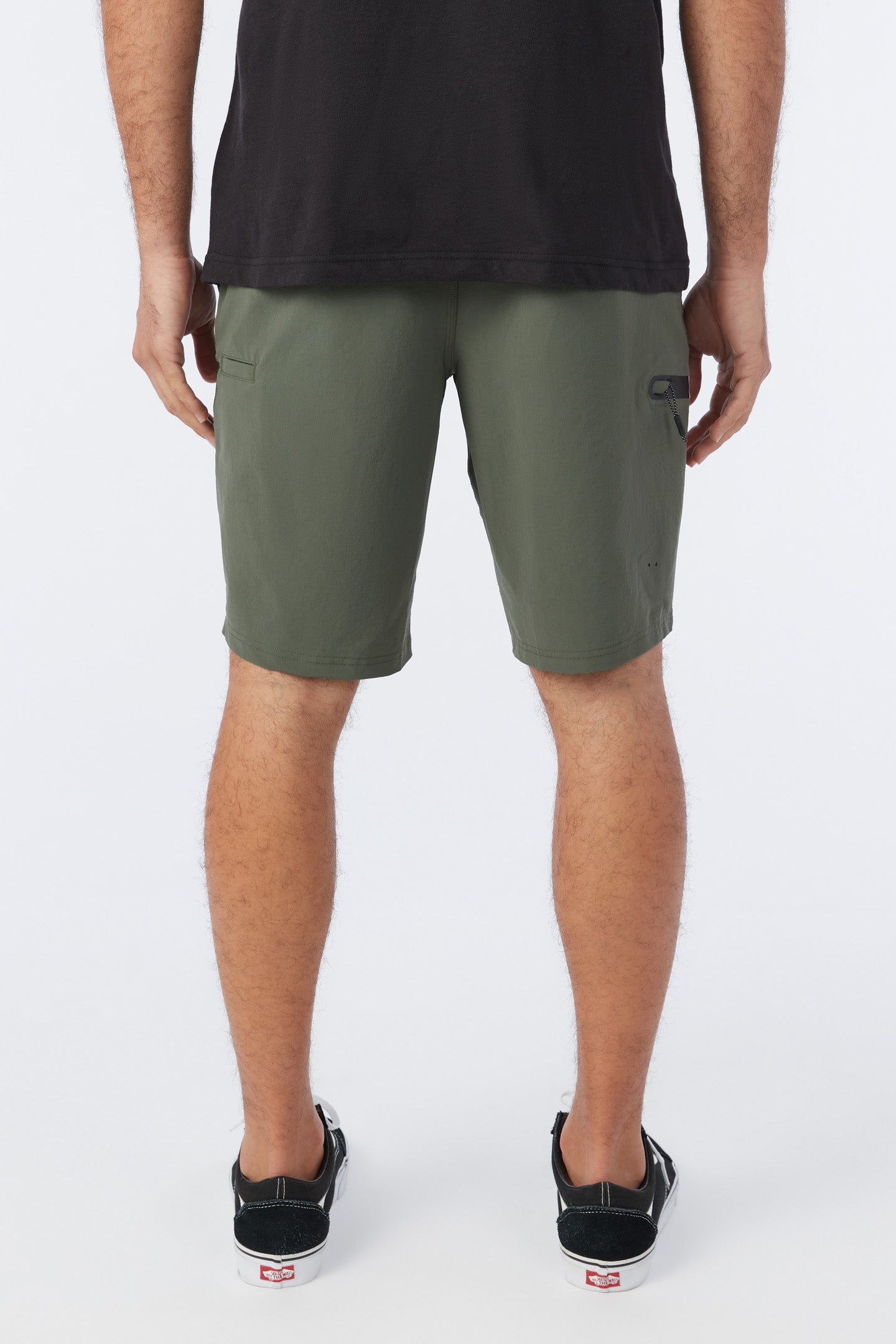 TRVLR EXPEDITION 20" HYBRID SHORTS