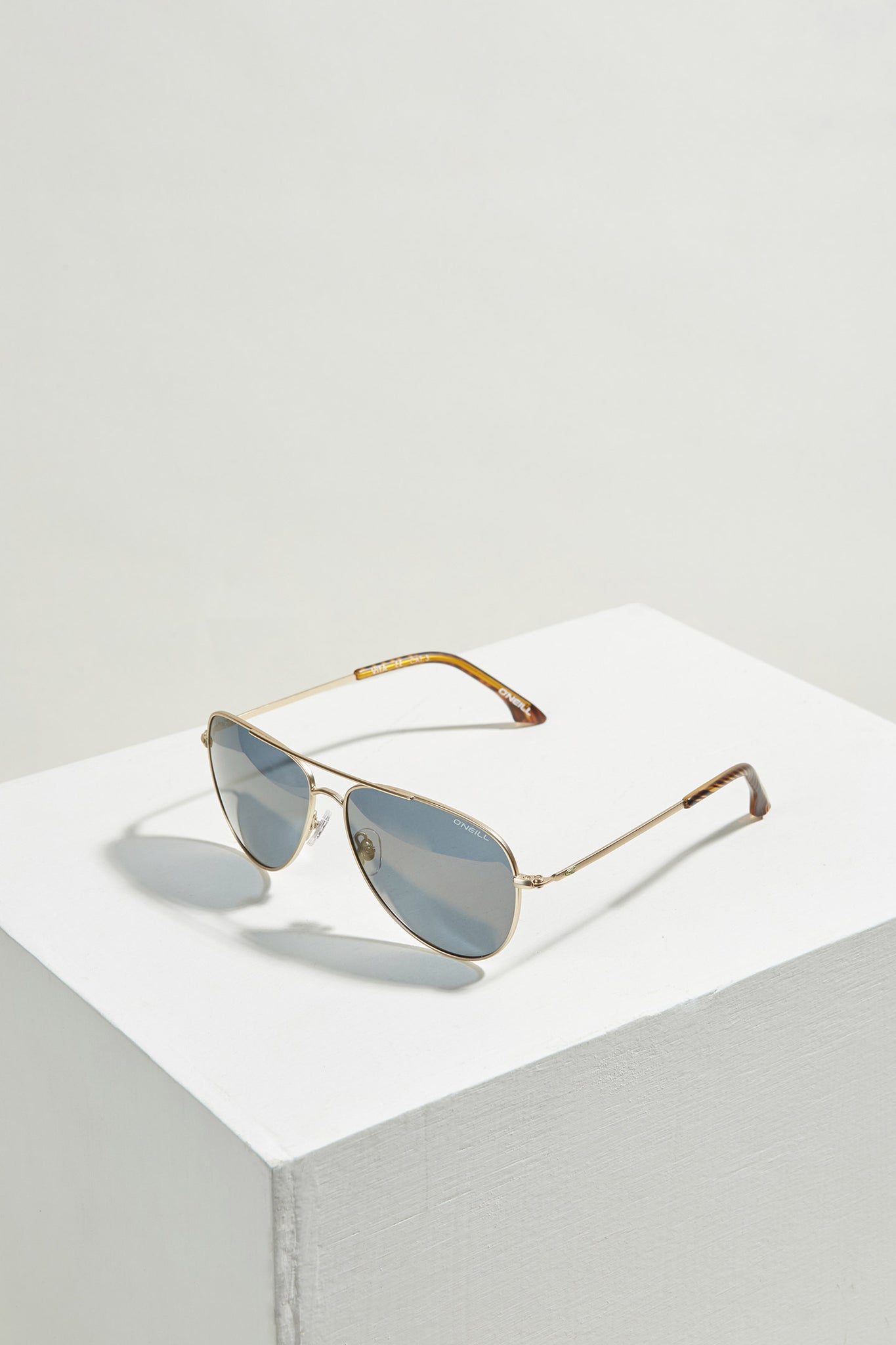 Vita Sunglasses - Gold | O'Neill